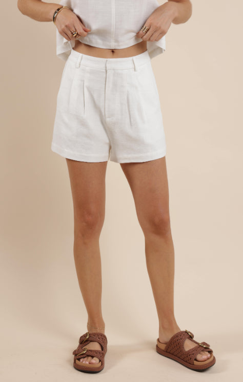 Coastal pleated short
