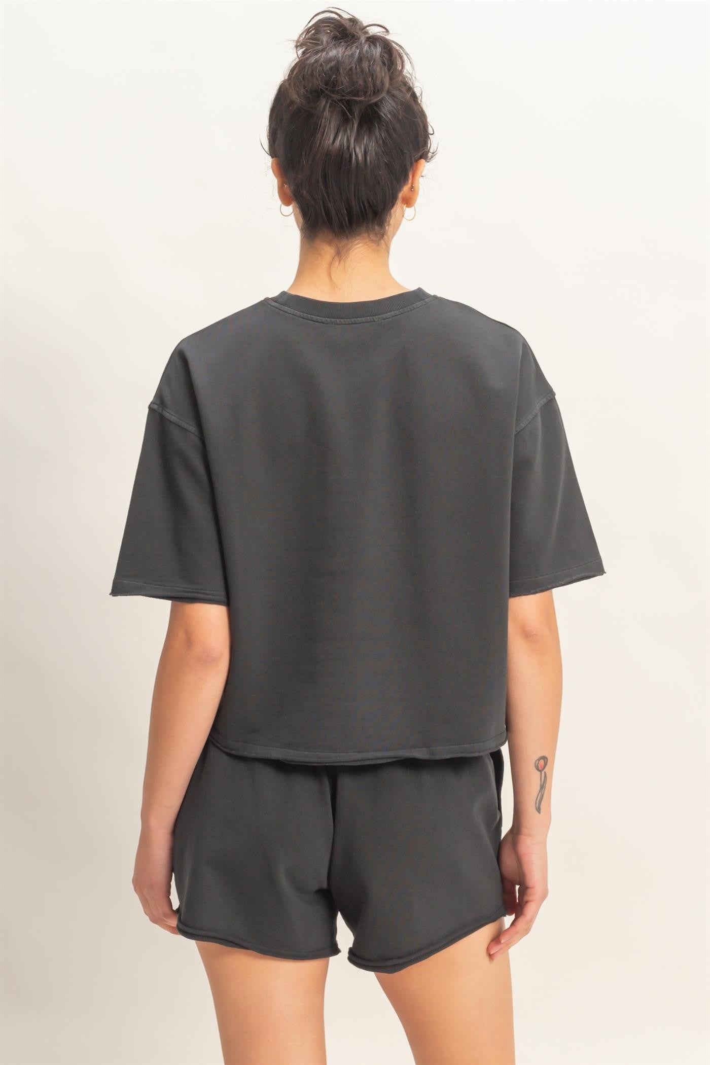 top and short set